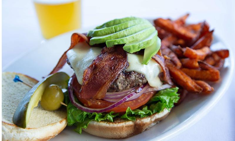 هتل Coast Burbank