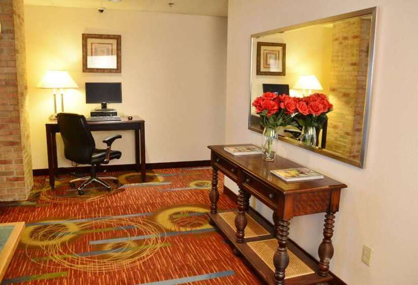 호텔 Country Hearth Inn & Suites Kenton