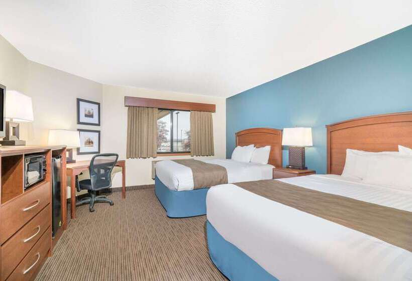 בית מלון כפרי Days Inn & Suites By Wyndham Baxter Brainerd Area