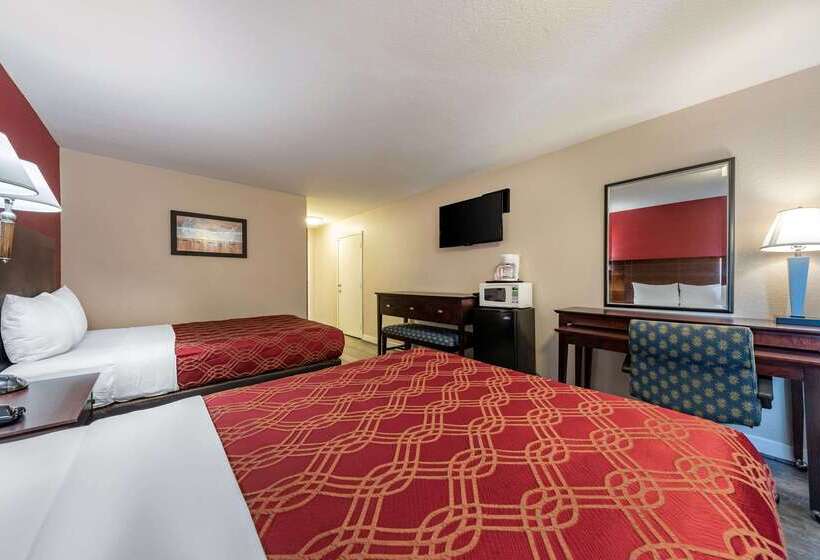 هتل Bay Breeze Inn