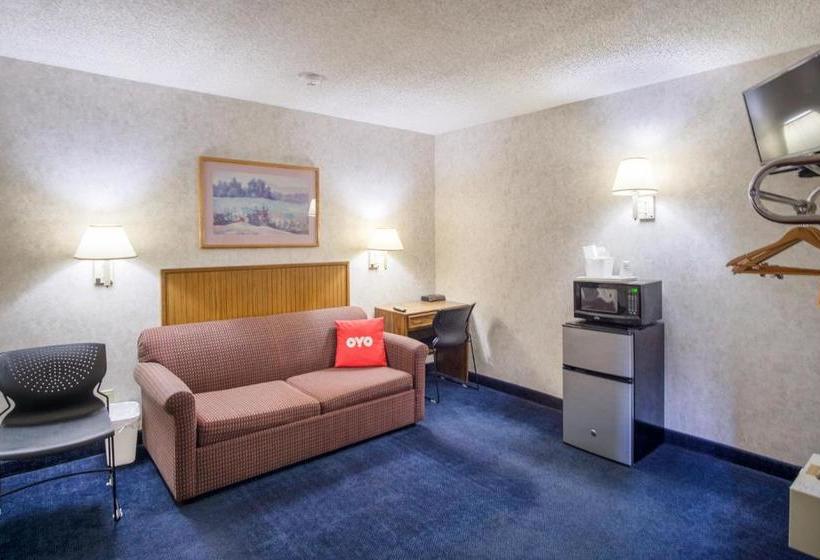 בית מלון כפרי Econo Lodge Inn & Suites Lake of the Ozarks