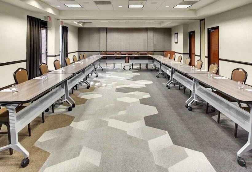 Отель Hyatt Place Detroit/auburn Hills