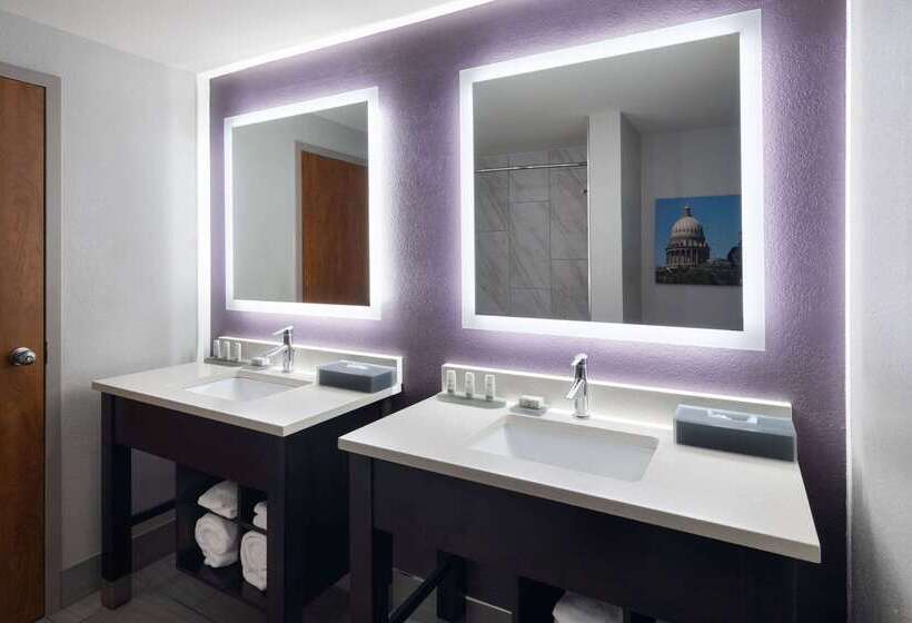 هتل La Quinta By Wyndham Pocatello