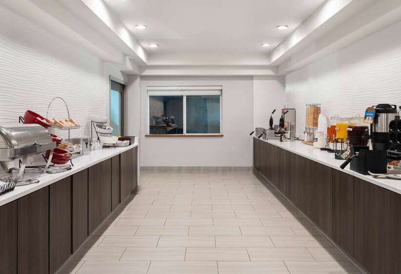 هتل La Quinta By Wyndham Pocatello