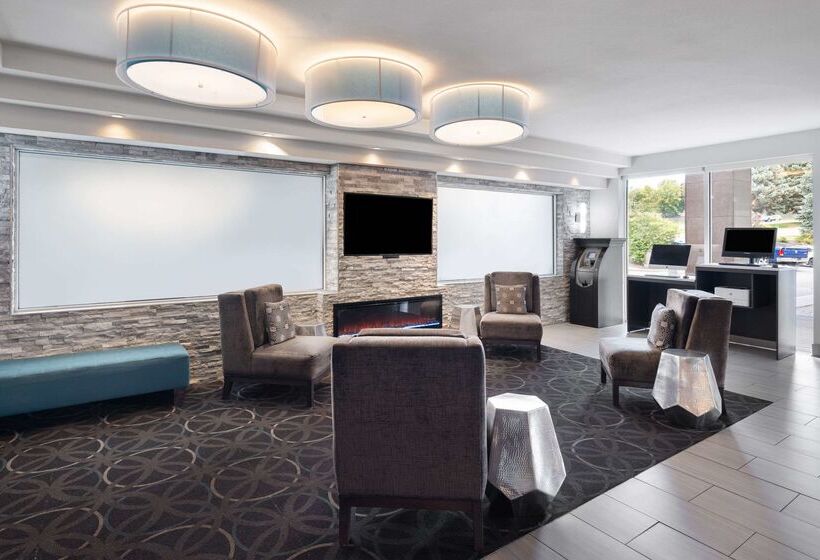 هتل La Quinta Inn & Suites By Wyndham Pocatello