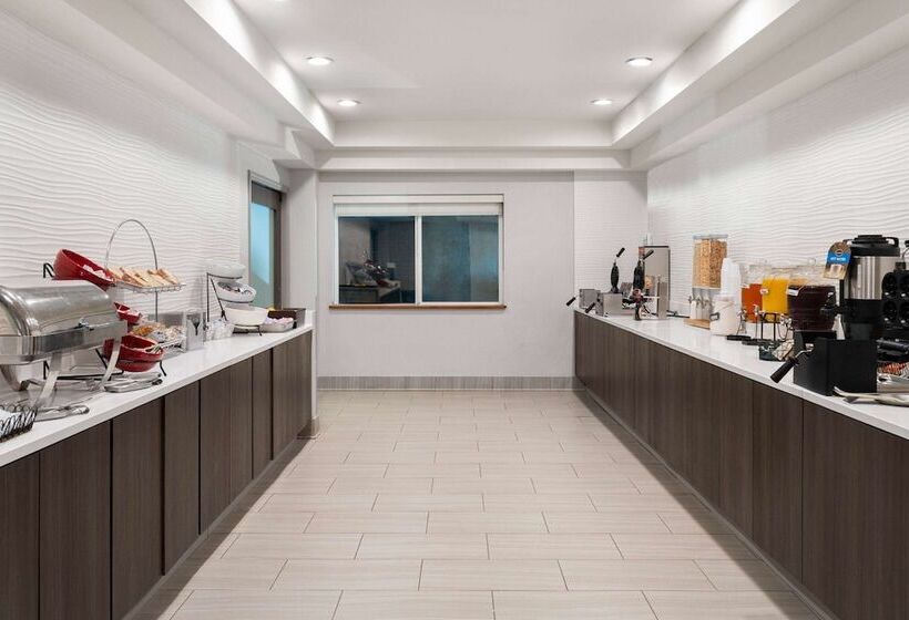 هتل La Quinta By Wyndham Pocatello