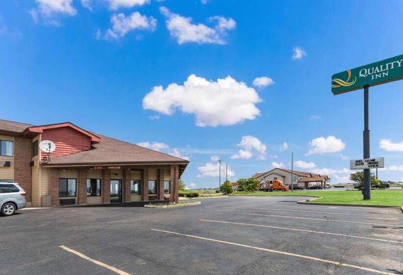Отель Quality Inn