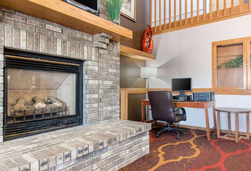 ホテル Quality Inn & Suites