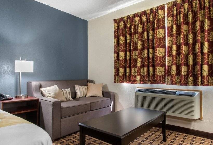 ホテル Quality Inn & Suites