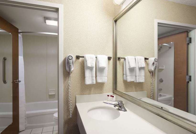 Fotos del hotel Ramada By Wyndham Suites Orlando Airport:  10