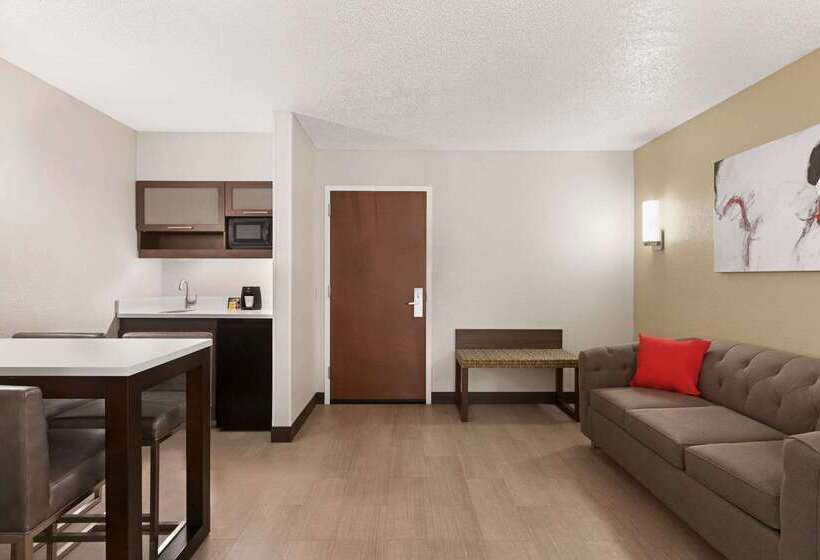 Fotos del hotel Ramada By Wyndham Suites Orlando Airport:  32