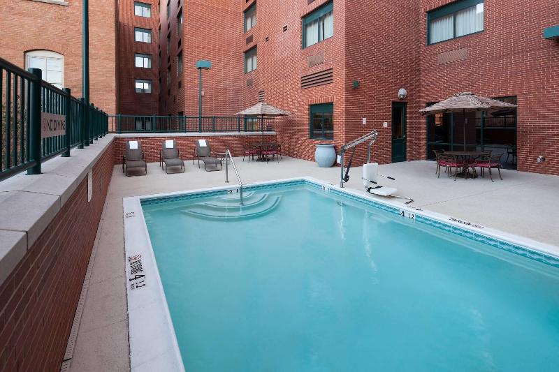 هتل Springhill Suites By Marriott Dallas Downtown / West End
