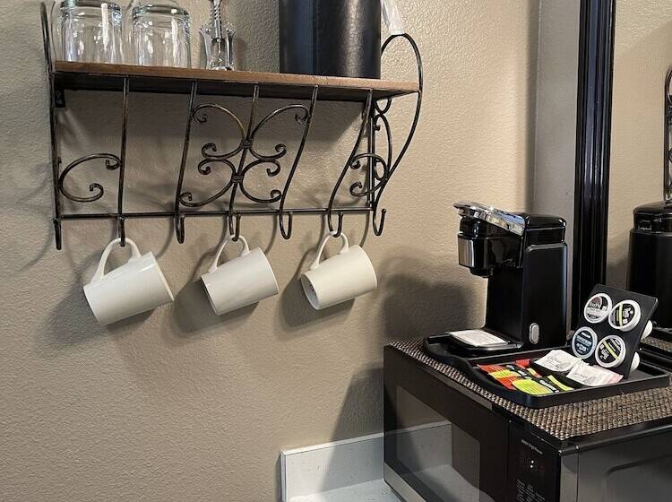 בית מלון כפרי The Alder Inn