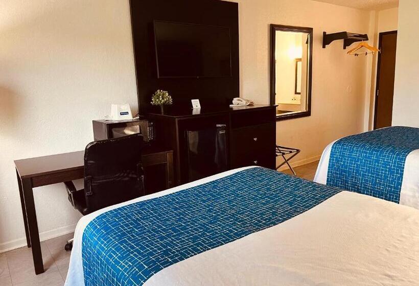 هتل Travelodge By Wyndham Valleyfair Shakopee