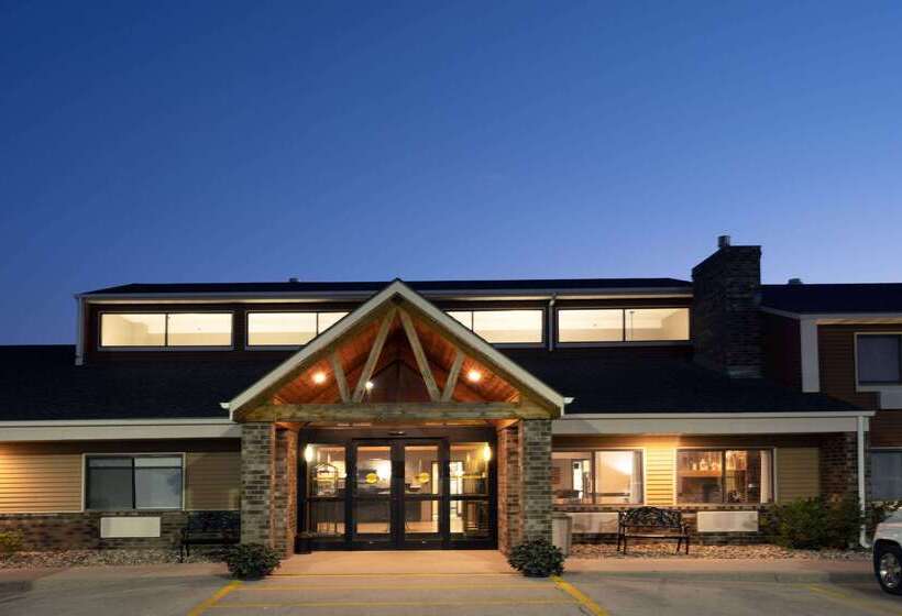 فندق على الطريق Americinn By Wyndham Aberdeen  Event Center