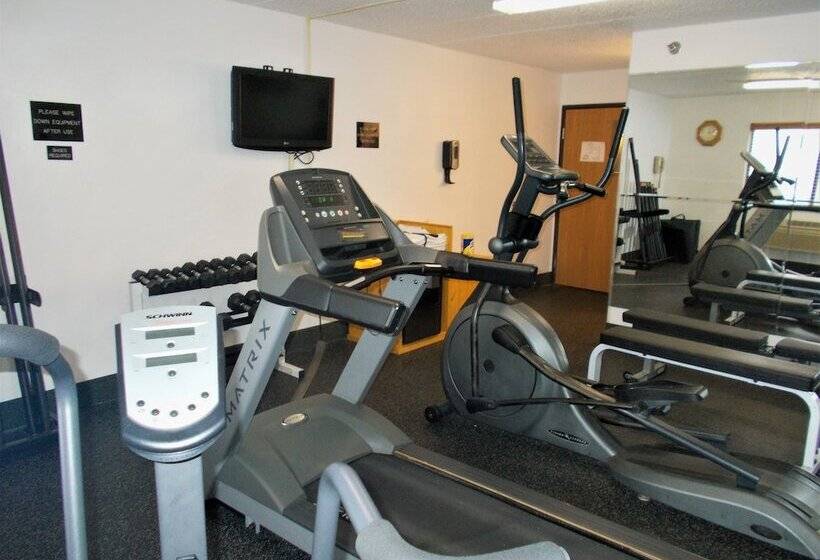 فندق على الطريق Americinn By Wyndham Aberdeen  Event Center