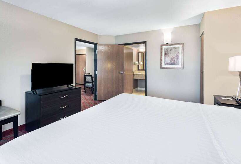 汽车旅馆 Baymont By Wyndham Brooklyn Center