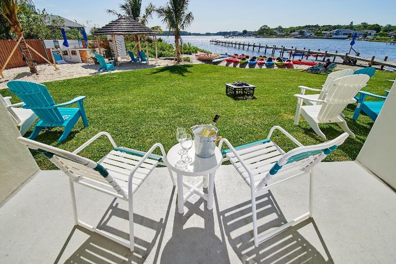 فندق على الطريق The Bay Resort