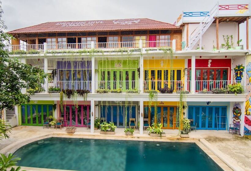 هاستل Dragon Dive Komodo Dive Resort