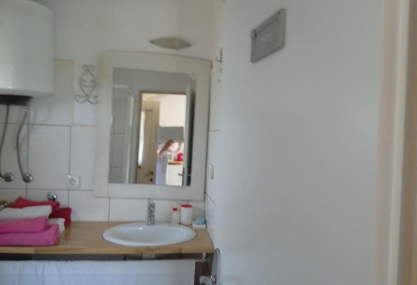Apartments Ivas