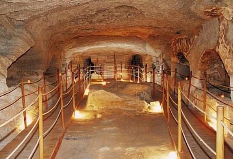 تختخواب و صبحانه Konstantinos