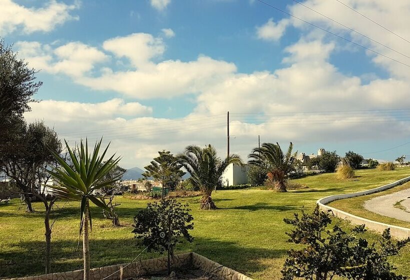 تختخواب و صبحانه Konstantinos