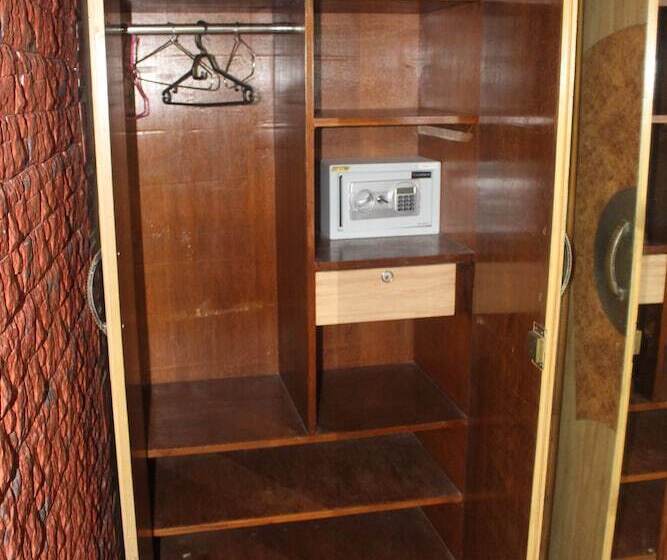 تختخواب و صبحانه Mama Mids Home