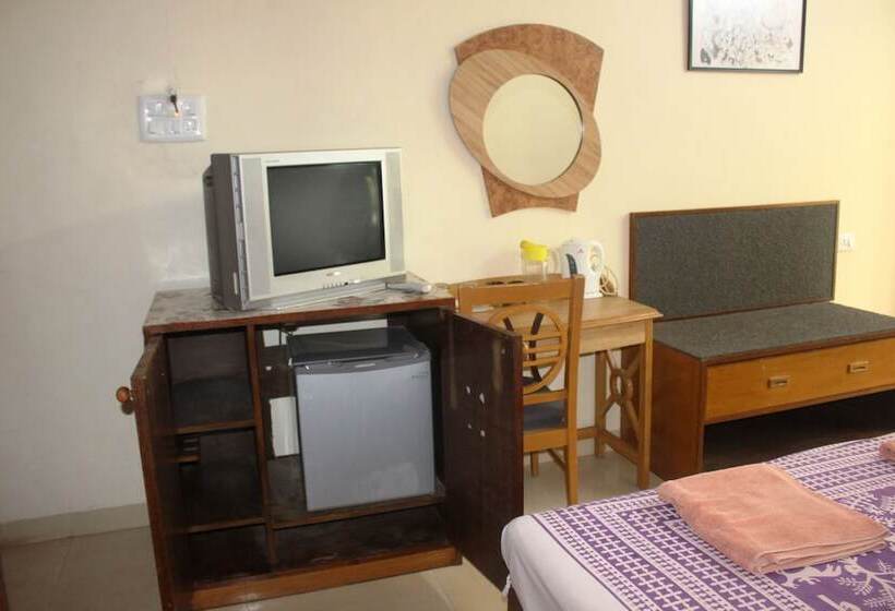 تختخواب و صبحانه Mama Mids Home