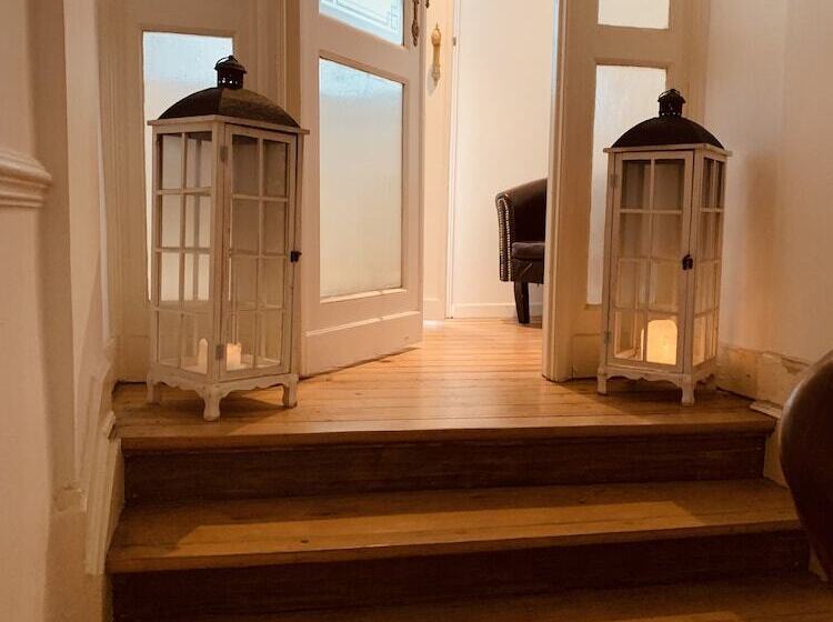 Chic Cocoon Guest House