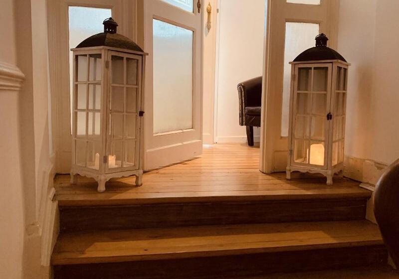 Chic Cocoon Guest House