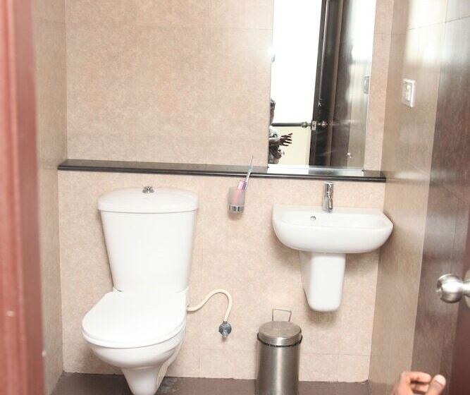 호텔 Karpagam International