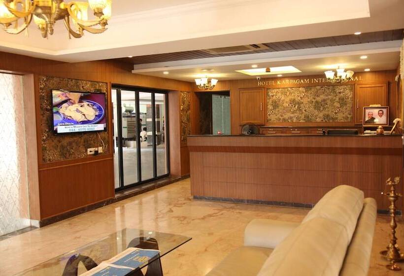 호텔 Karpagam International