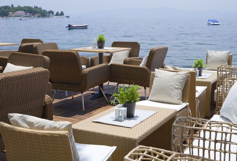 هتل Minelska Resort