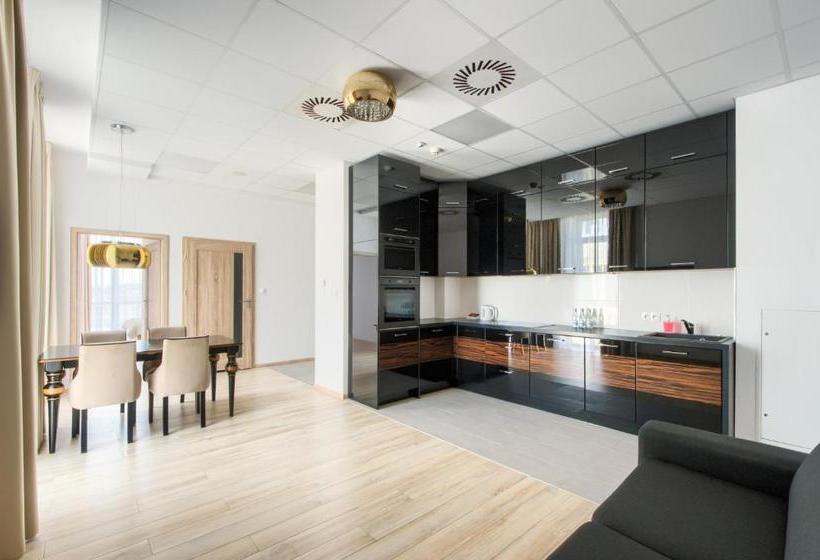 Varsovia Apartamenty Jerozolimskie