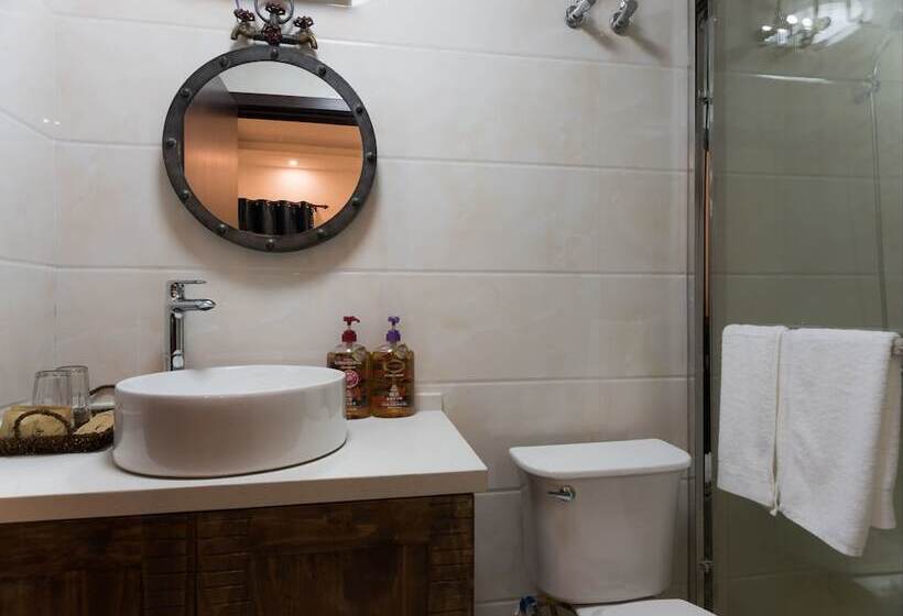 تختخواب و صبحانه Wuzhen Nanyan Muyun Homestay