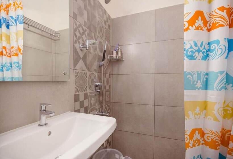 هتل Kolam Serviced Apartments Adyar