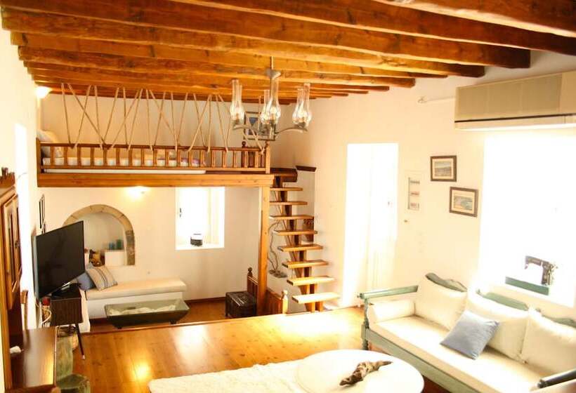 هتل Mariakis Luxury Studios