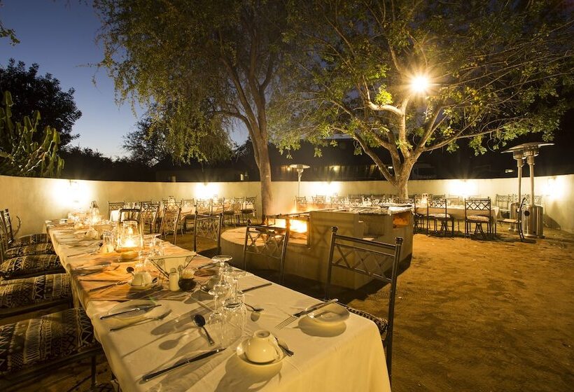 هتل Nyati Safari Lodge