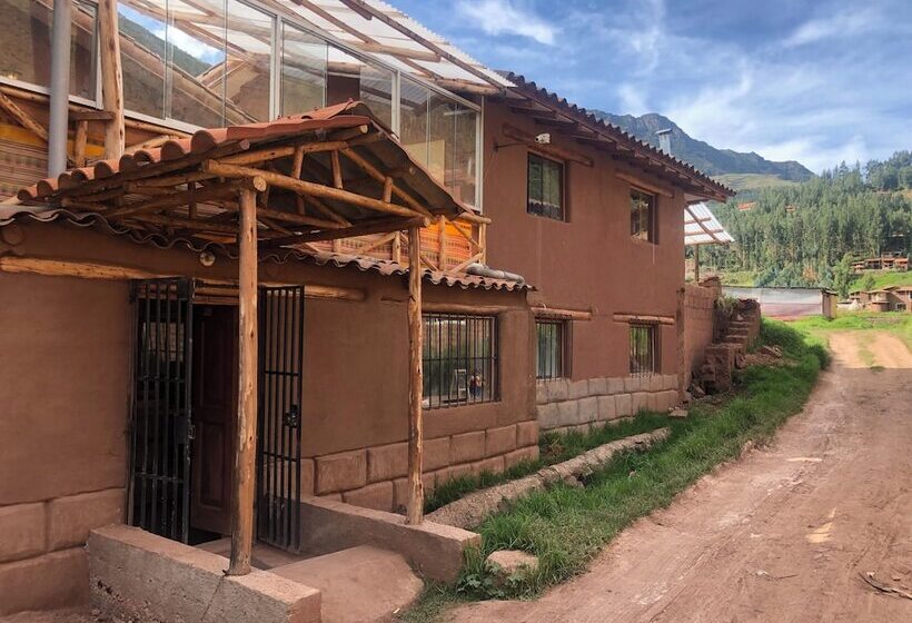 Intihuatana Hostel