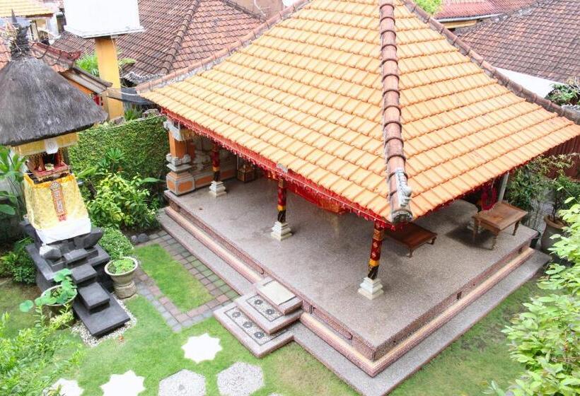 پانسیون Cr Tris Rooms Seminyak