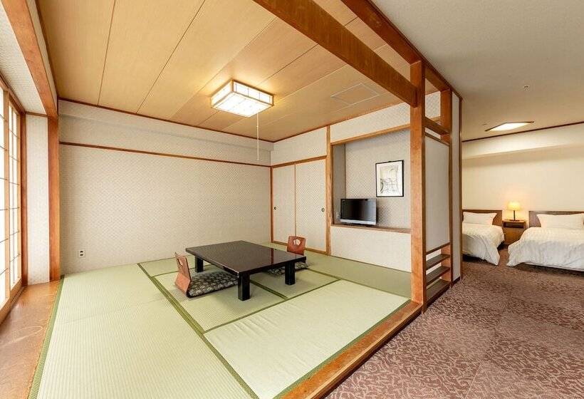 ریوکان Itoen Hotel New Sakura