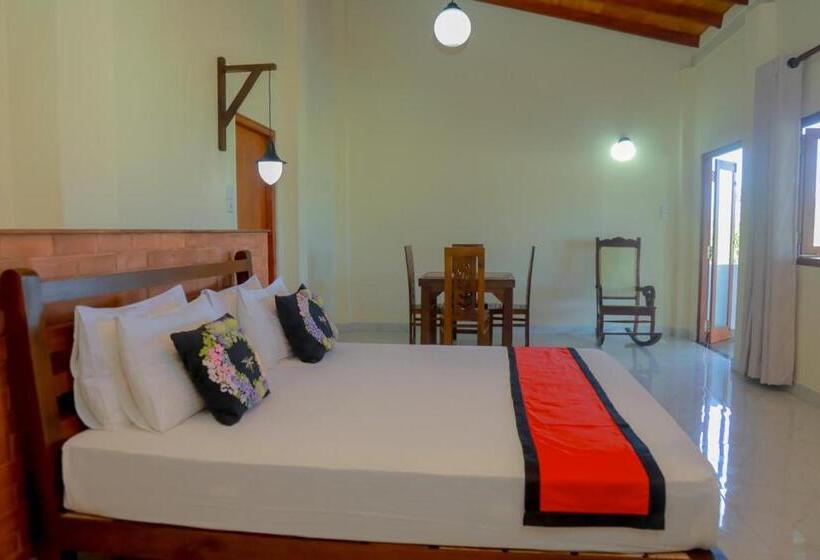 Bed and Breakfast Athithi Villa