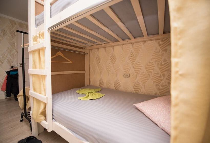 Hostel Svoi