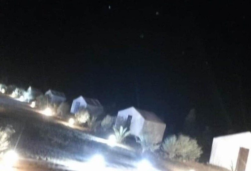هتل Bivouac Erg Znaigui