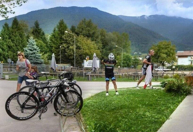 هتل Camping Due Laghi