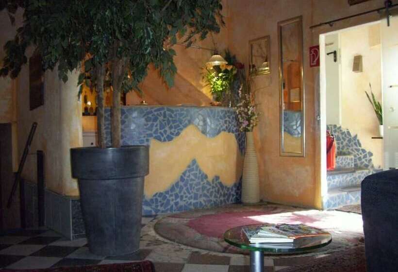 هتل Fritzis Arte Rooms