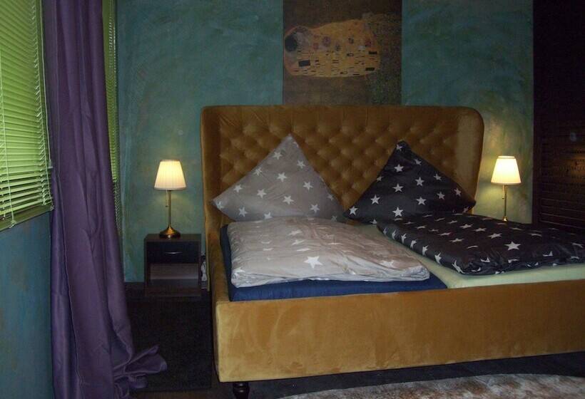 هتل Fritzis Arte Rooms