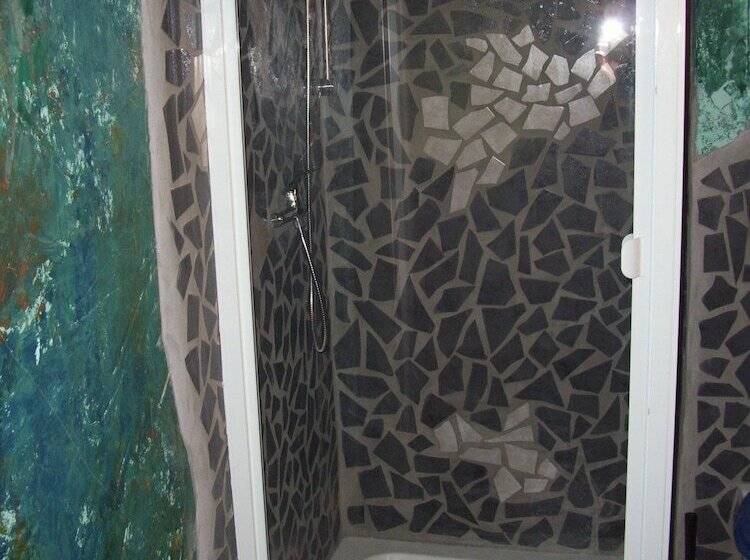 هتل Fritzis Arte Rooms