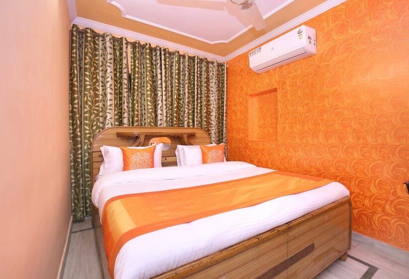 فندق O Rajesh Palace