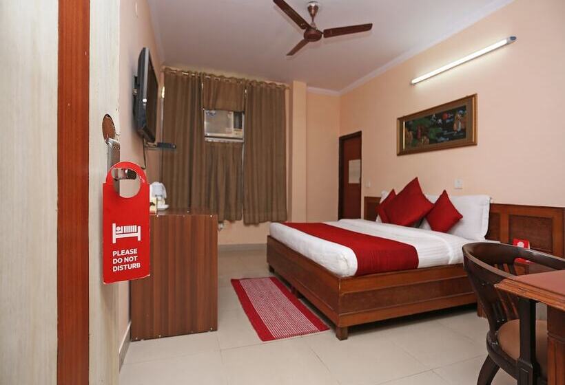 هتل Redbury